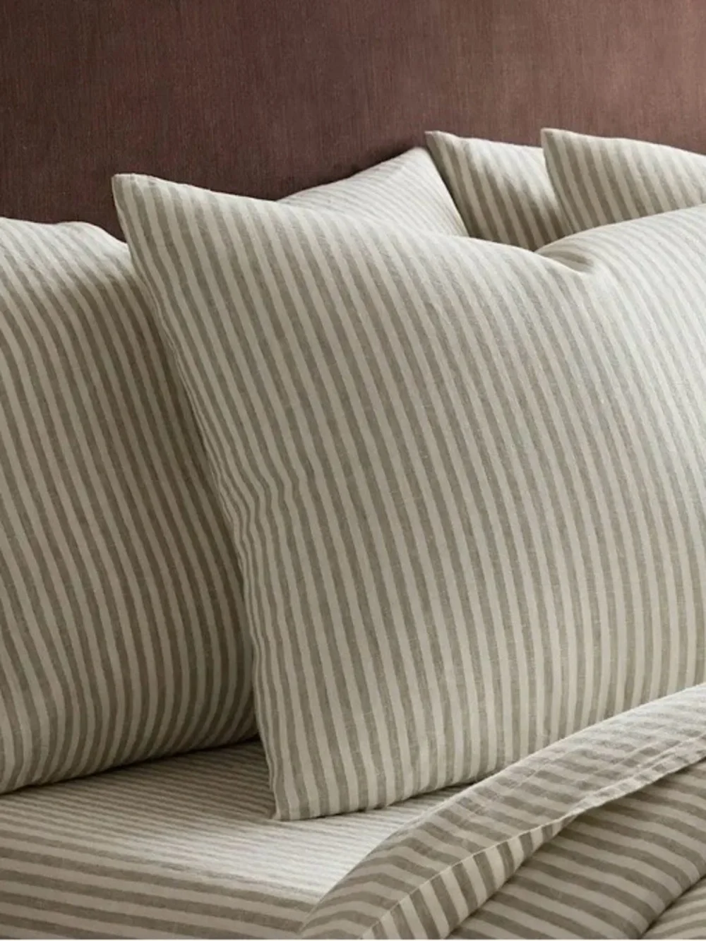 NWOT Quince European Linen Stripe Sham Set, Standard (Willowleaf)